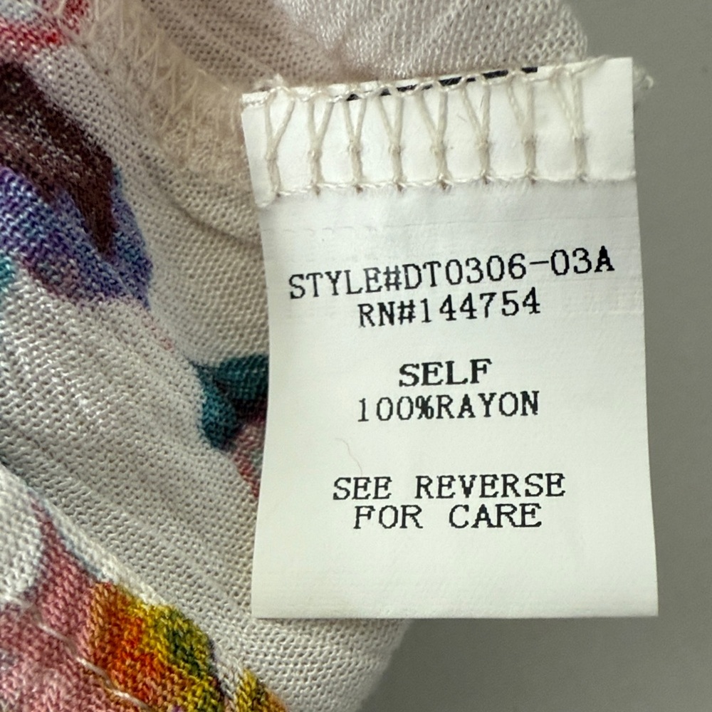 Davi & Dani Size Large Rayon Multicolor Floral V-Neck Poncho Size Large - Picture 4 of 5